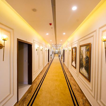 Pavilion Suites - Premium Aparthotel In Bahria Town Равалпинди Екстериор снимка