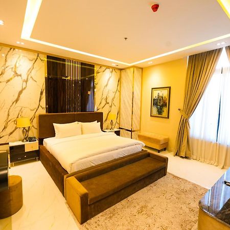 Pavilion Suites - Premium Aparthotel In Bahria Town Равалпинди Екстериор снимка