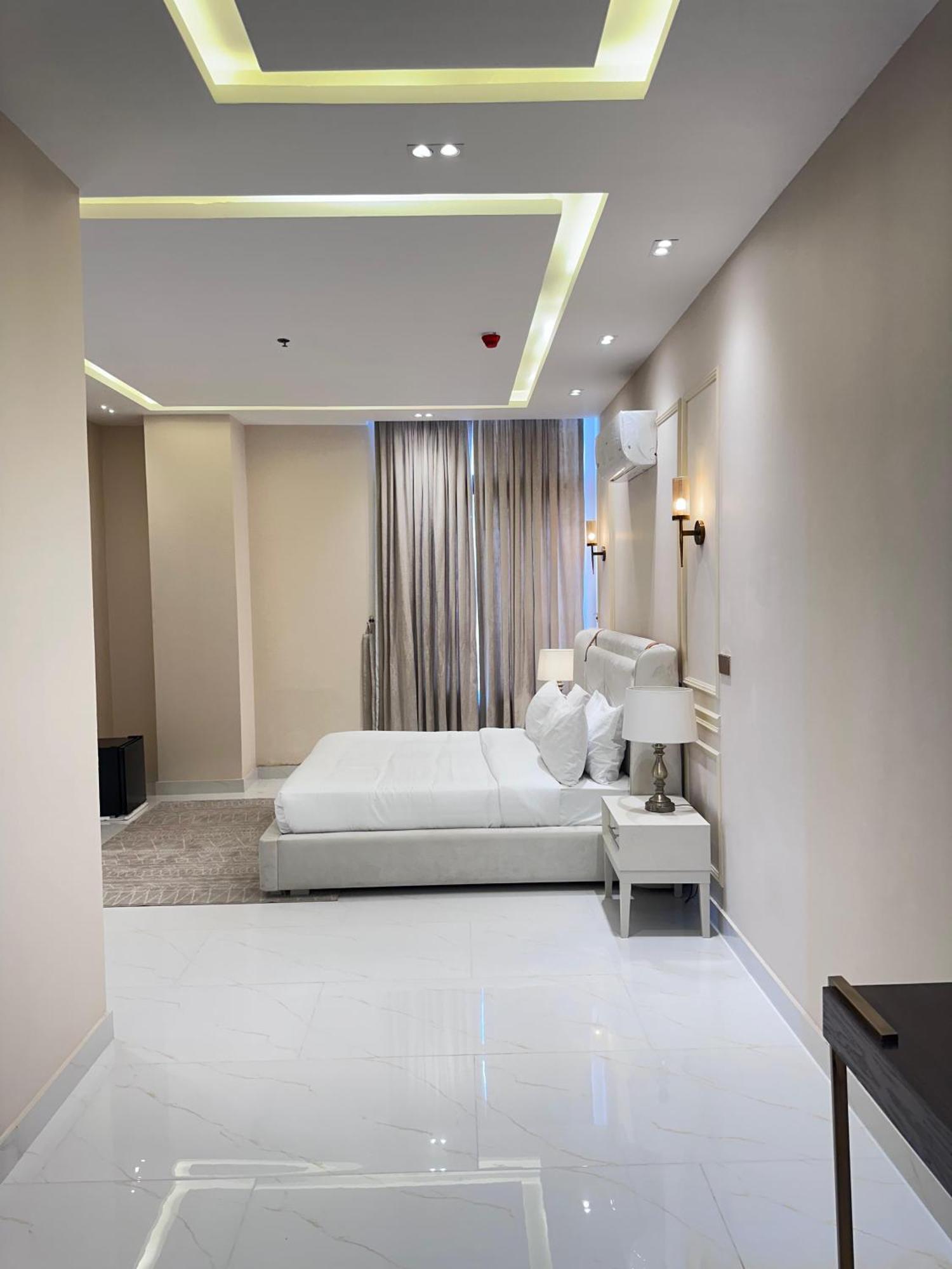 Pavilion Suites - Premium Aparthotel In Bahria Town Равалпинди Екстериор снимка