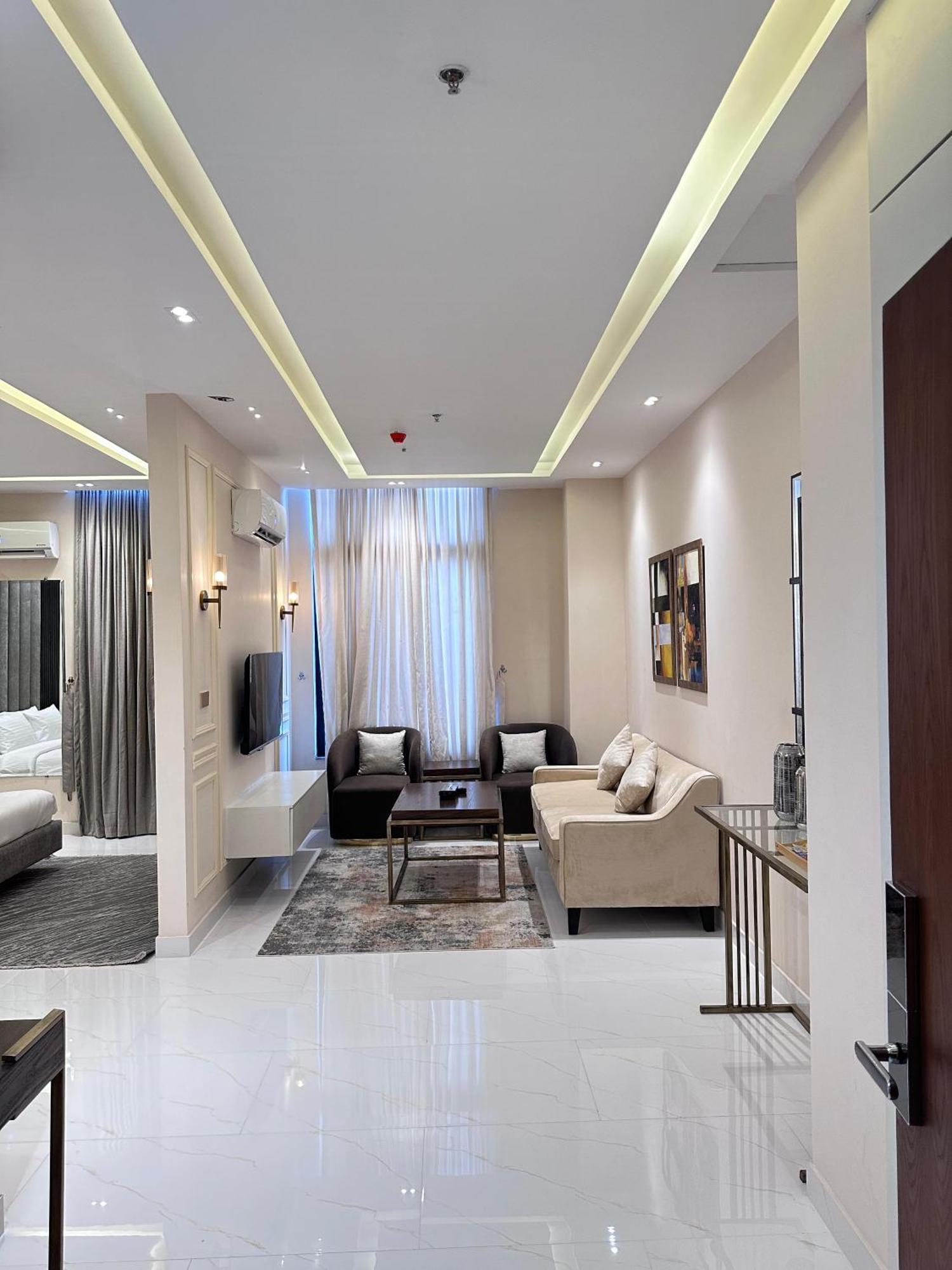 Pavilion Suites - Premium Aparthotel In Bahria Town Равалпинди Екстериор снимка
