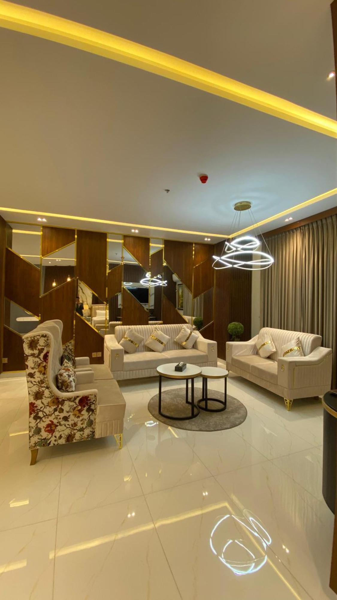 Pavilion Suites - Premium Aparthotel In Bahria Town Равалпинди Екстериор снимка
